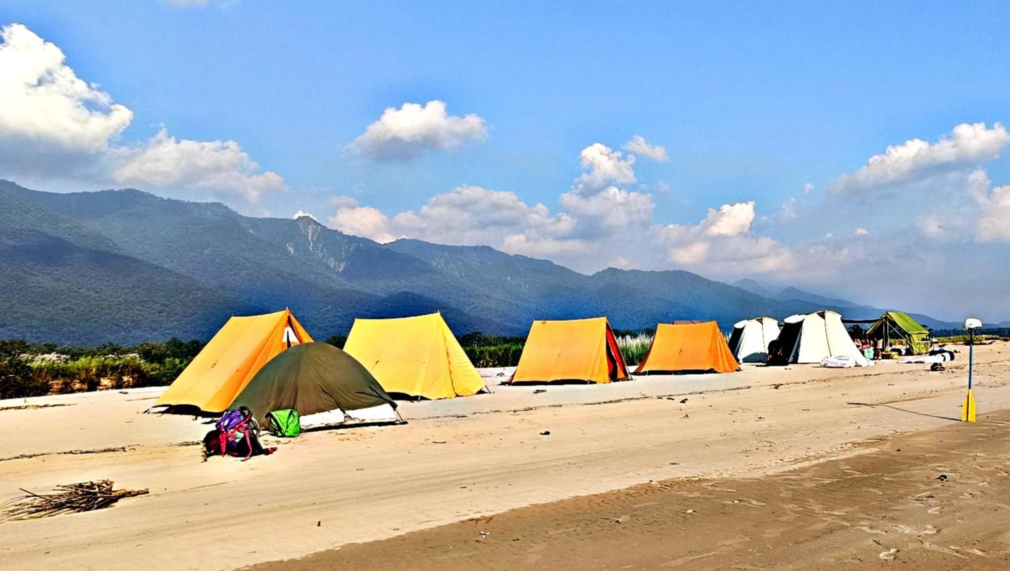 Mr. B'S Place Bardiya 외부 사진