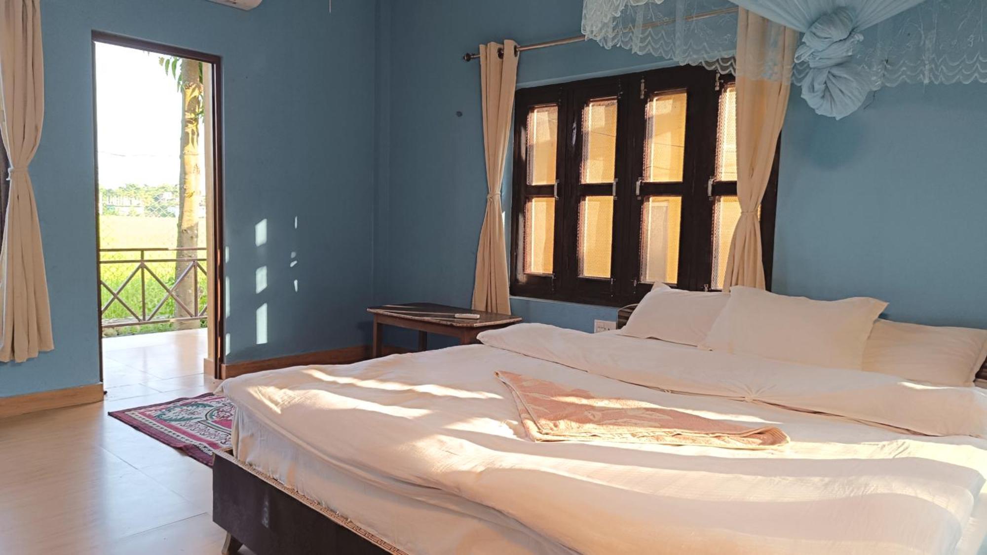 Mr. B'S Place Bardiya 객실 사진